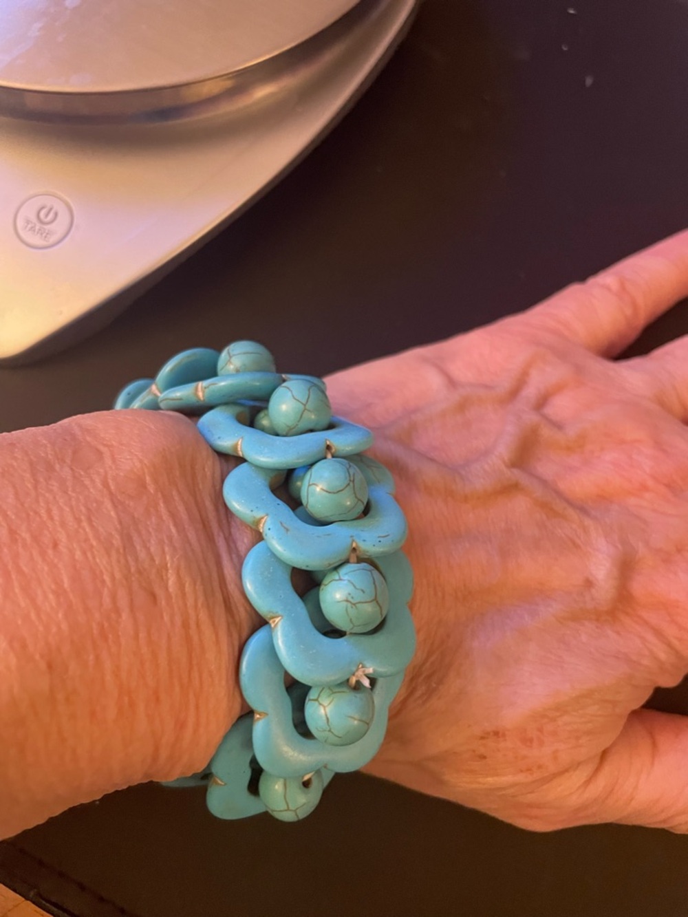 Turquoise Howlite Beaded stretch Bracelet - Women Jewelry
